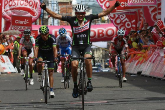 Alex Cano ganador de la Vuelta a Guatemala. Foto: Diego Sinisterra