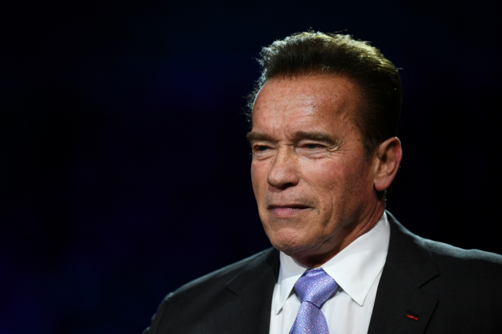 Arnold Schwarzenegger, estable tras operación a corazón abierto