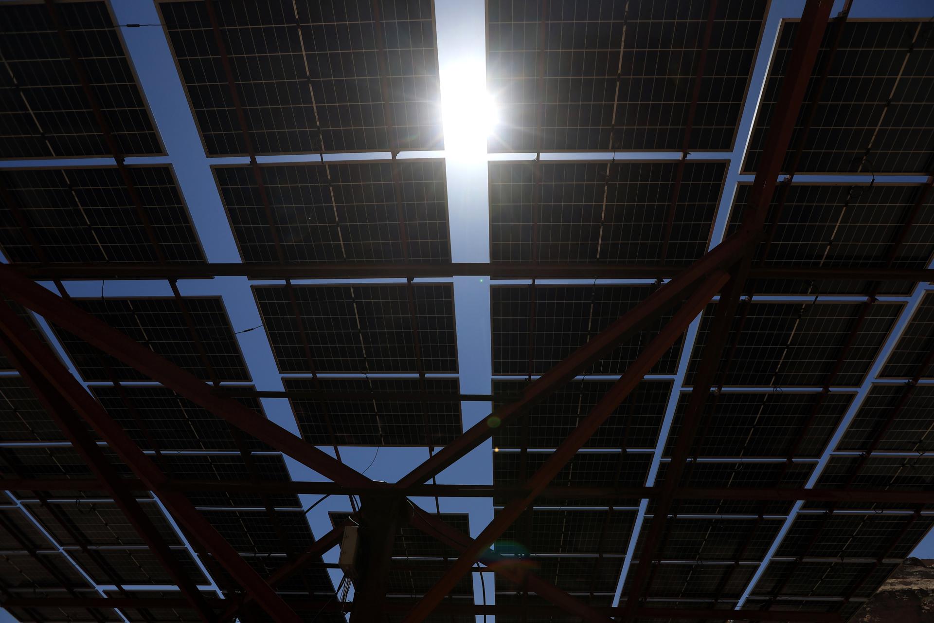 ¿Cuánto cuesta instalar energía solar en casa y en cuánto tiempo se recupera la inversión?