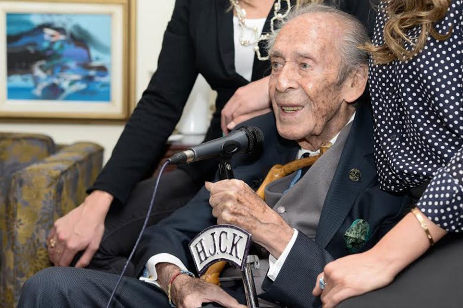 Álvaro Castaño donó archivos de HJCK a la Nación