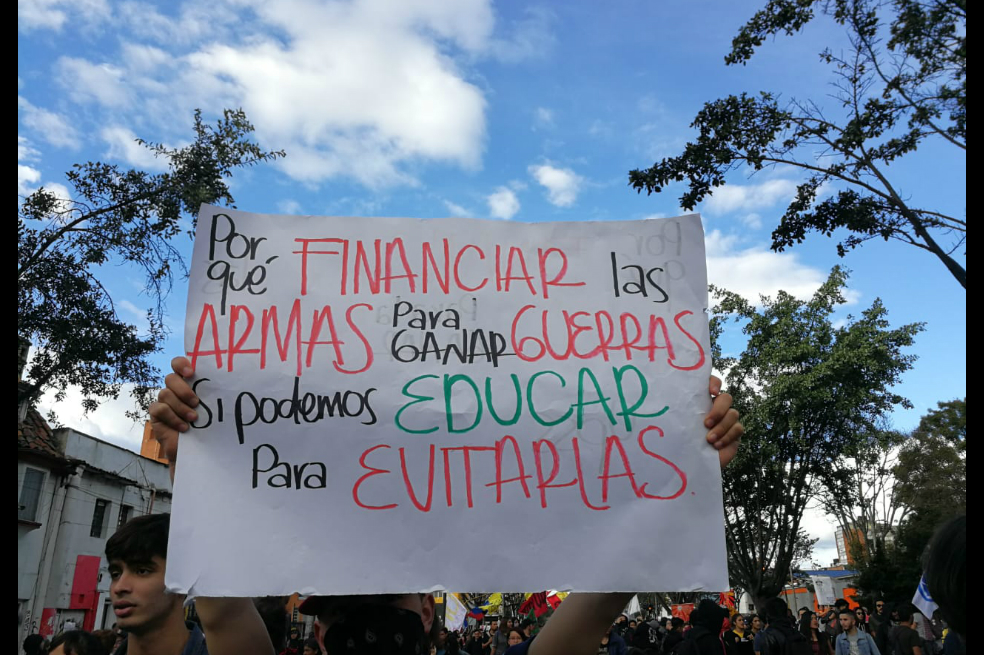 Imágenes de la marcha estudiantil en Bogotá