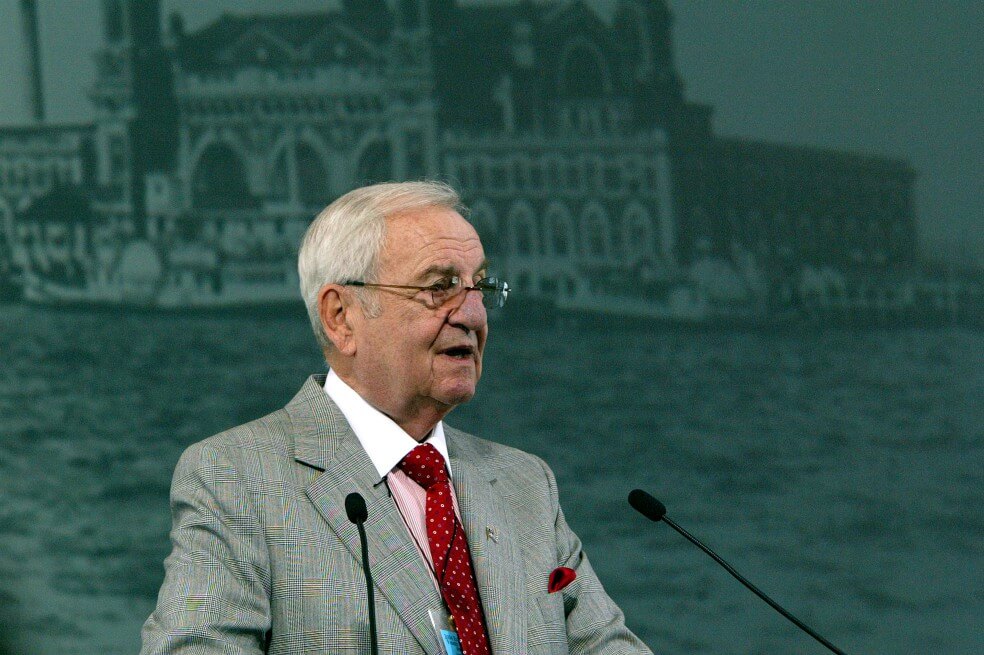 Lee Iacocca, uno de los creadores del Ford Mustang, falleció a los 94 años