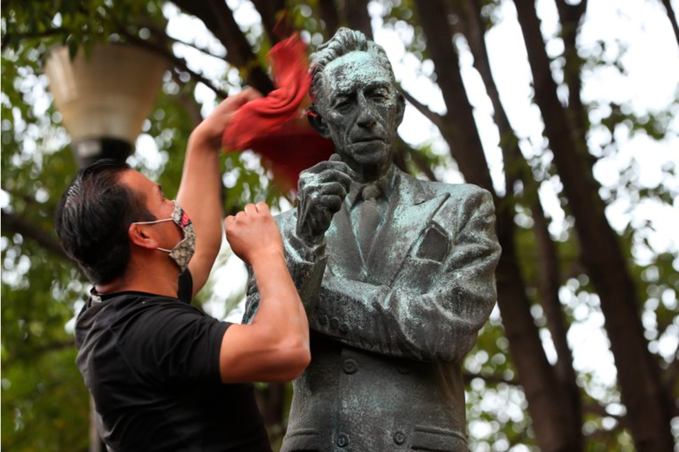Cincuenta años sin Agustín Lara: compositor y mito
