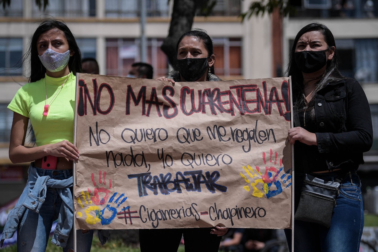 Persisten los bloqueos viales por protestas de comerciantes en Suba y Fontibón