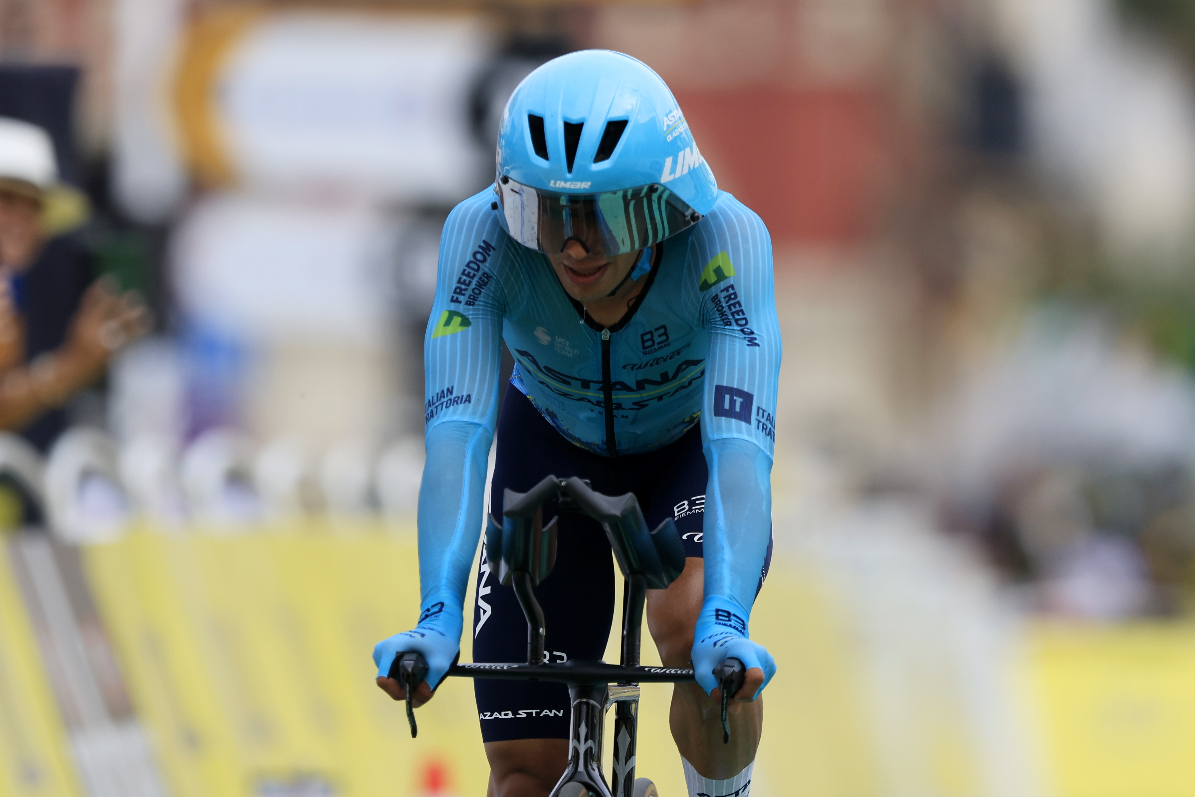 Estos son los colombianos que correrán la Vuelta a España 2024