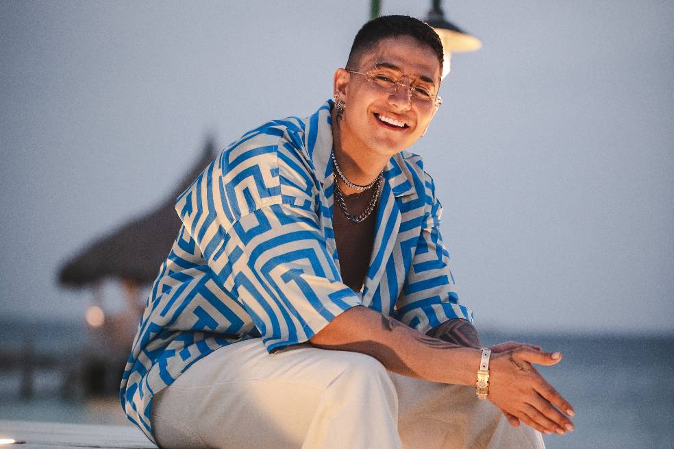 ¿Andy Rivera está saliendo con famosa cantante? Su mamá despertó sospechas