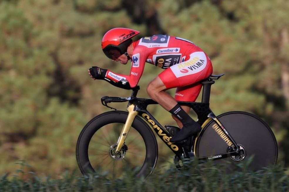 No solo se llevó el título, Primoz Roglic también ganó la etapa final de La Vuelta