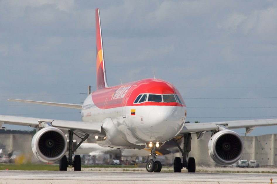 Avianca cancela 11 vuelos a Costa Rica por erupción de volcán Turrialba
