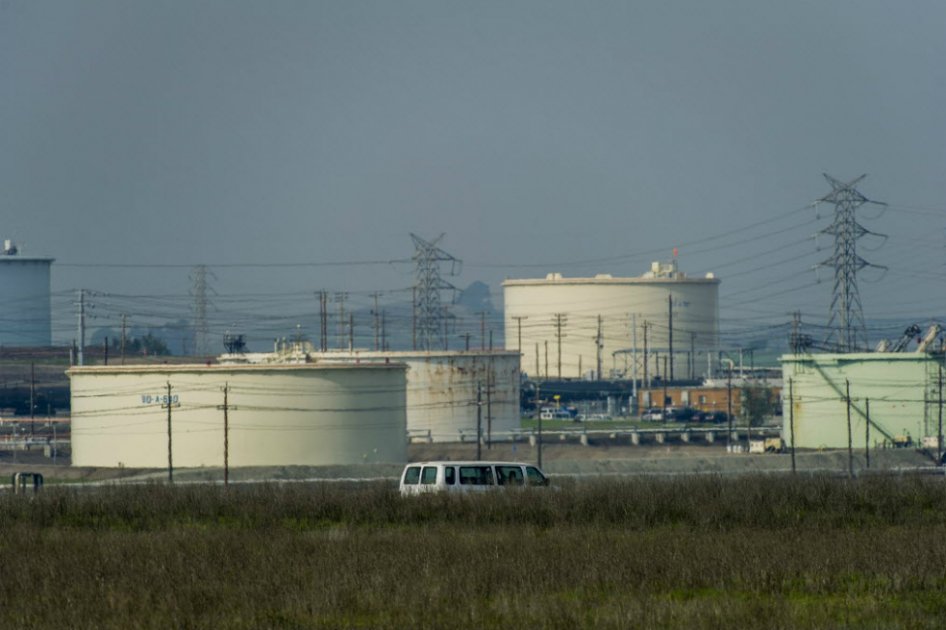 Petróleo repunta en un mercado volátil