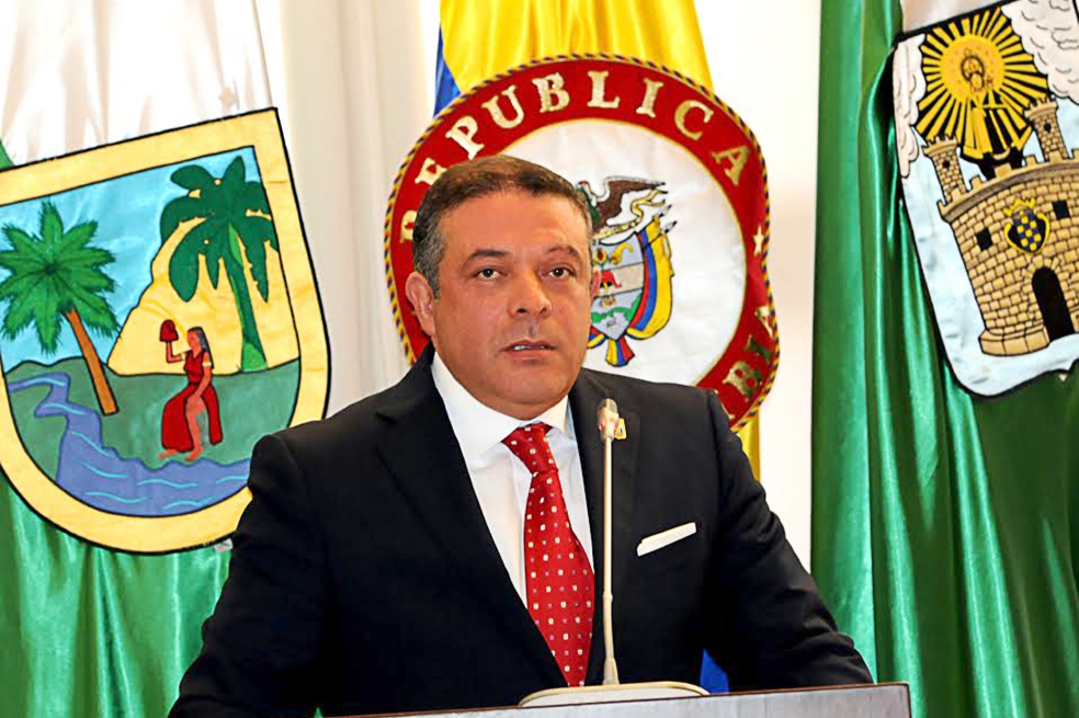 Concejal de Medellín tuvo que salir del país por amenazas a familiares