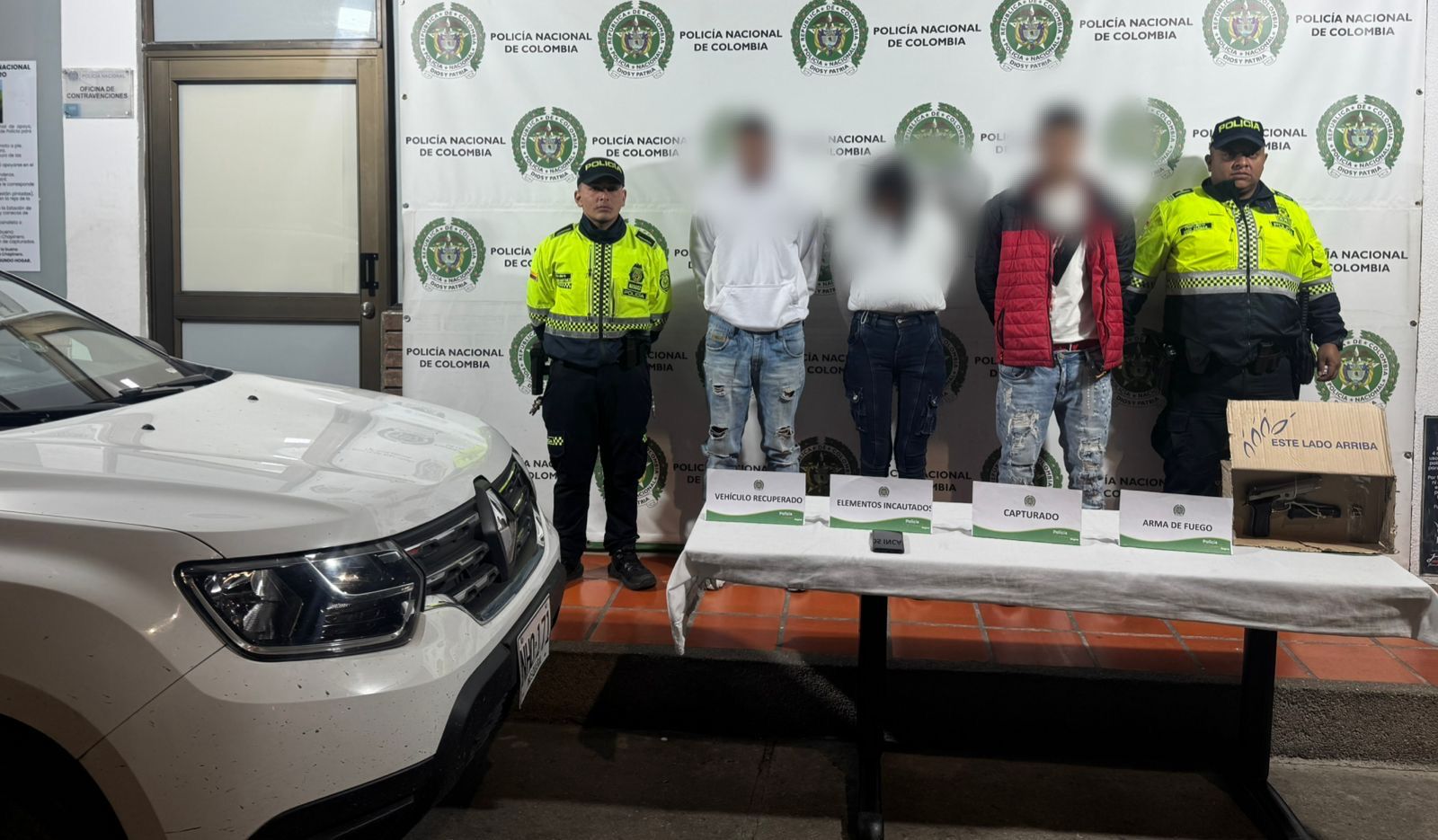 Tres capturados tras robar a conductor de vehículo de aplicación en La Calera