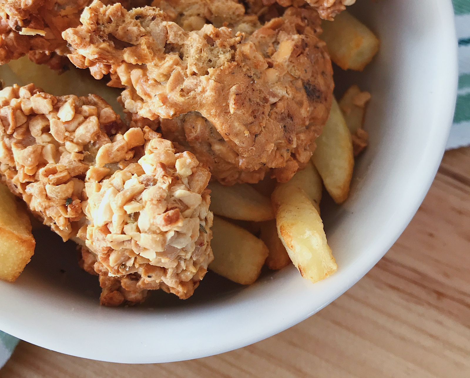 Recetas en “air fryer”: pollo apanado con maní