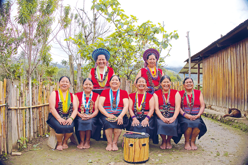 Mujeres danzantes: guardianas de la tradición Kamëntšá 