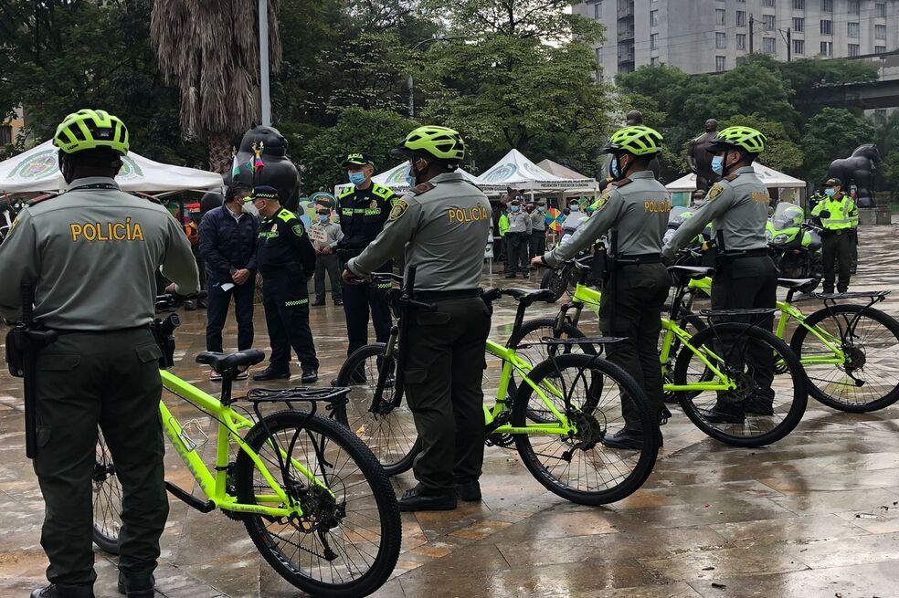 1.500 policías reforzarán seguridad en Medellín para la navidad y año nuevo
