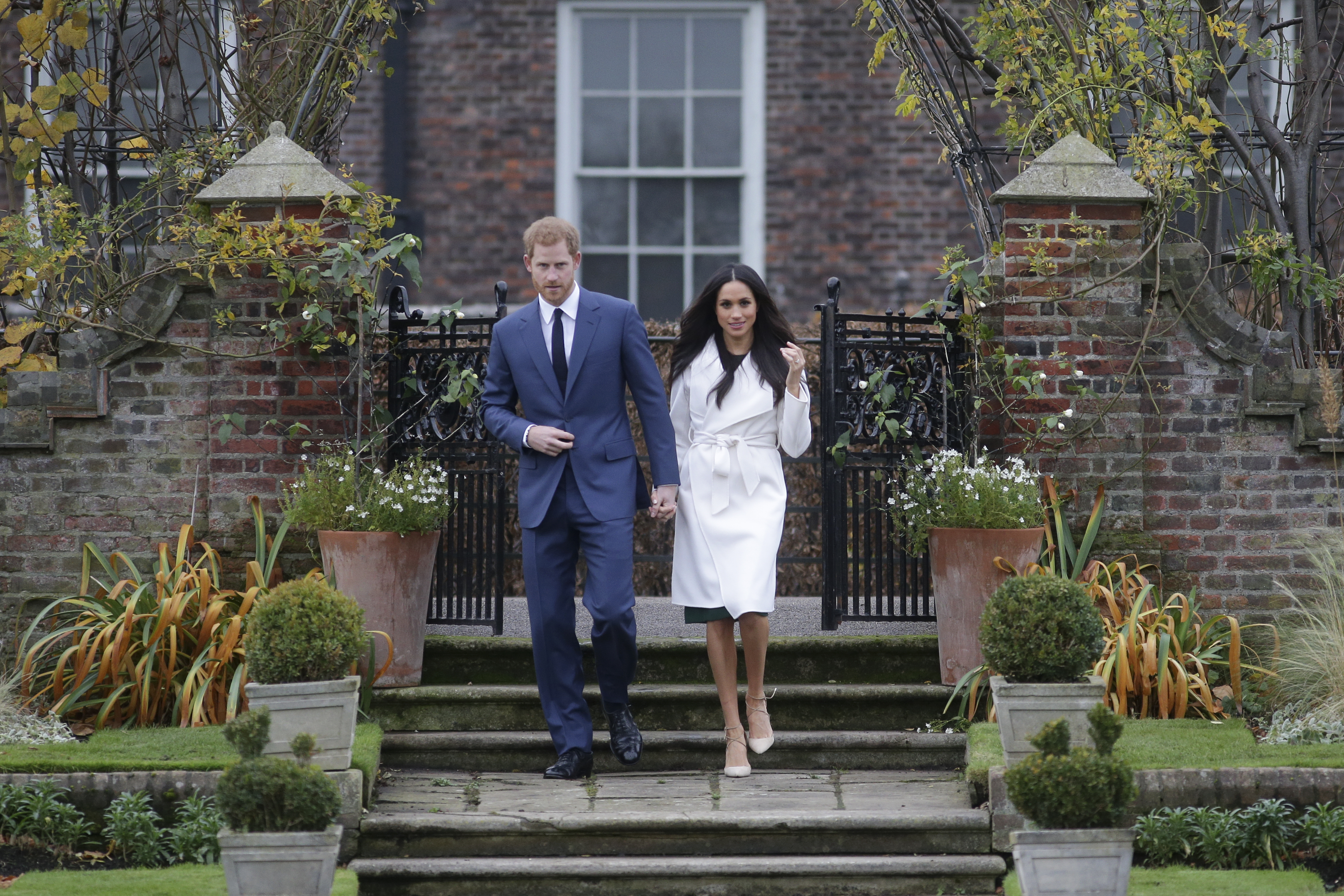 Reina Isabel rompe el protocolo real e invita a Meghan Markle al festejo de Navidad
