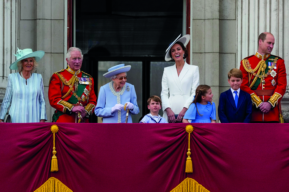 Los Sussex, al parecer, quieren volver a estar en el balcón, junto a los demás miembros de la familia real.