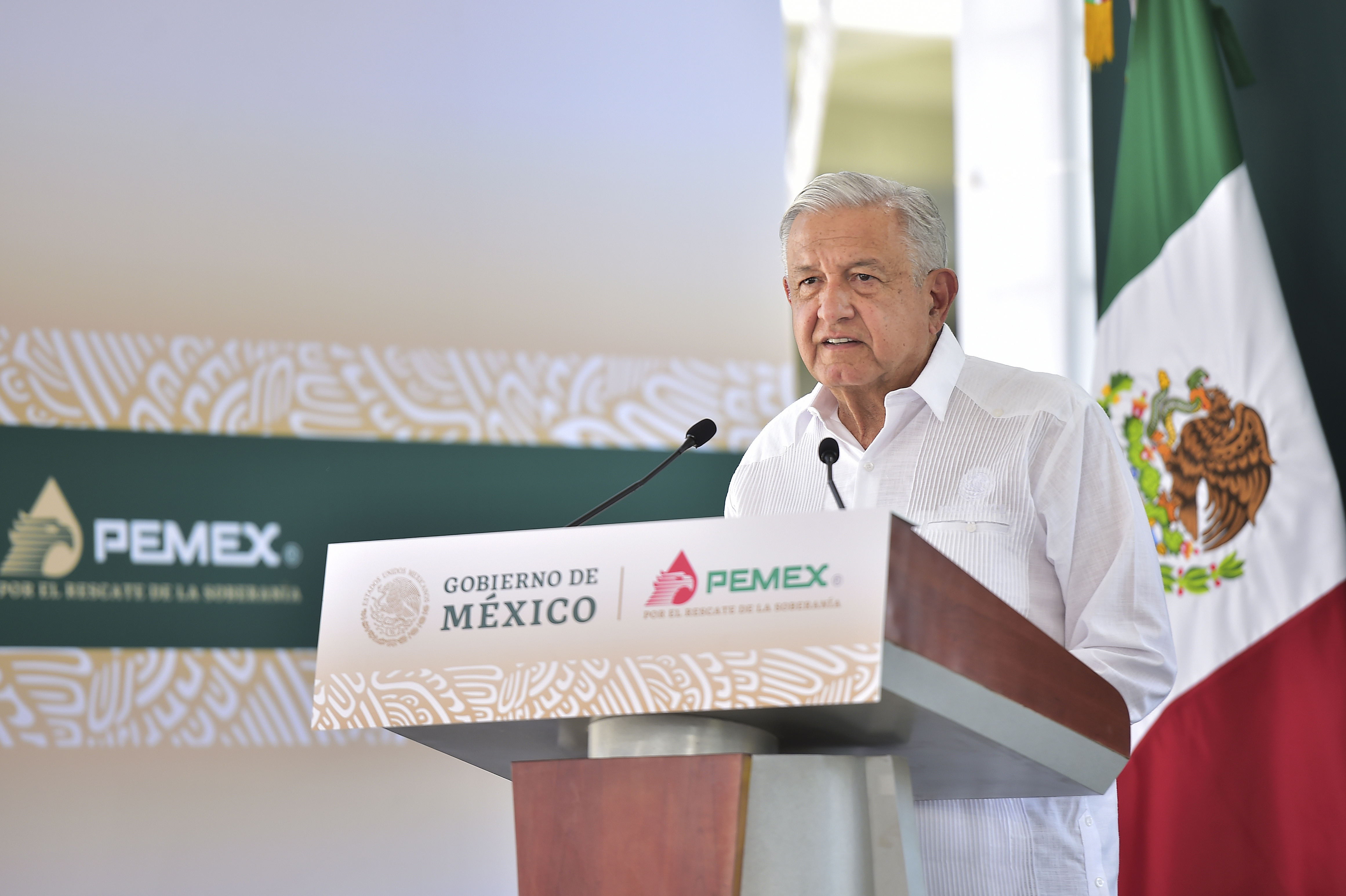 ¿Por qué AMLO está invitando a los mexicanos a participar en su revocatorio?
