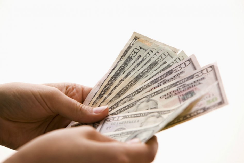 ‘Plata’ para el dólar
