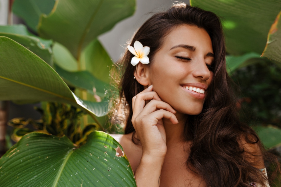 La marca de maquillaje Cosnova anunció esta semana que eliminó las partículas microplásticas de sus productos de belleza. / Cortesía