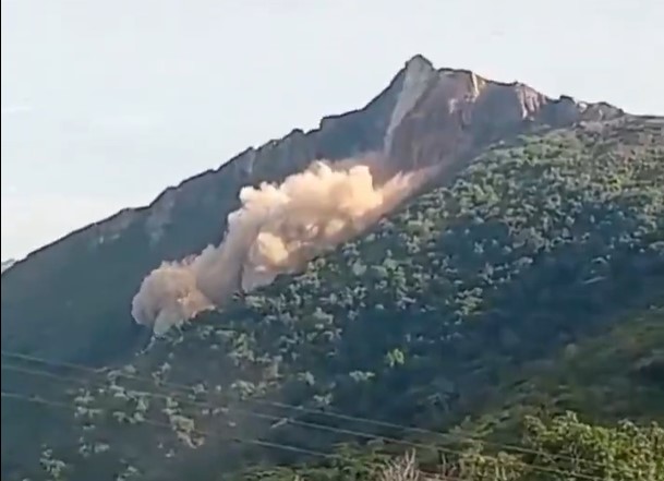 Se desplomó parte del turístico cerro de “El Picacho”, en Aratoca, Santander