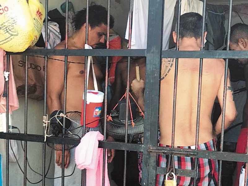 La fiesta del horror que acabó en violación masiva en una estación de Policía