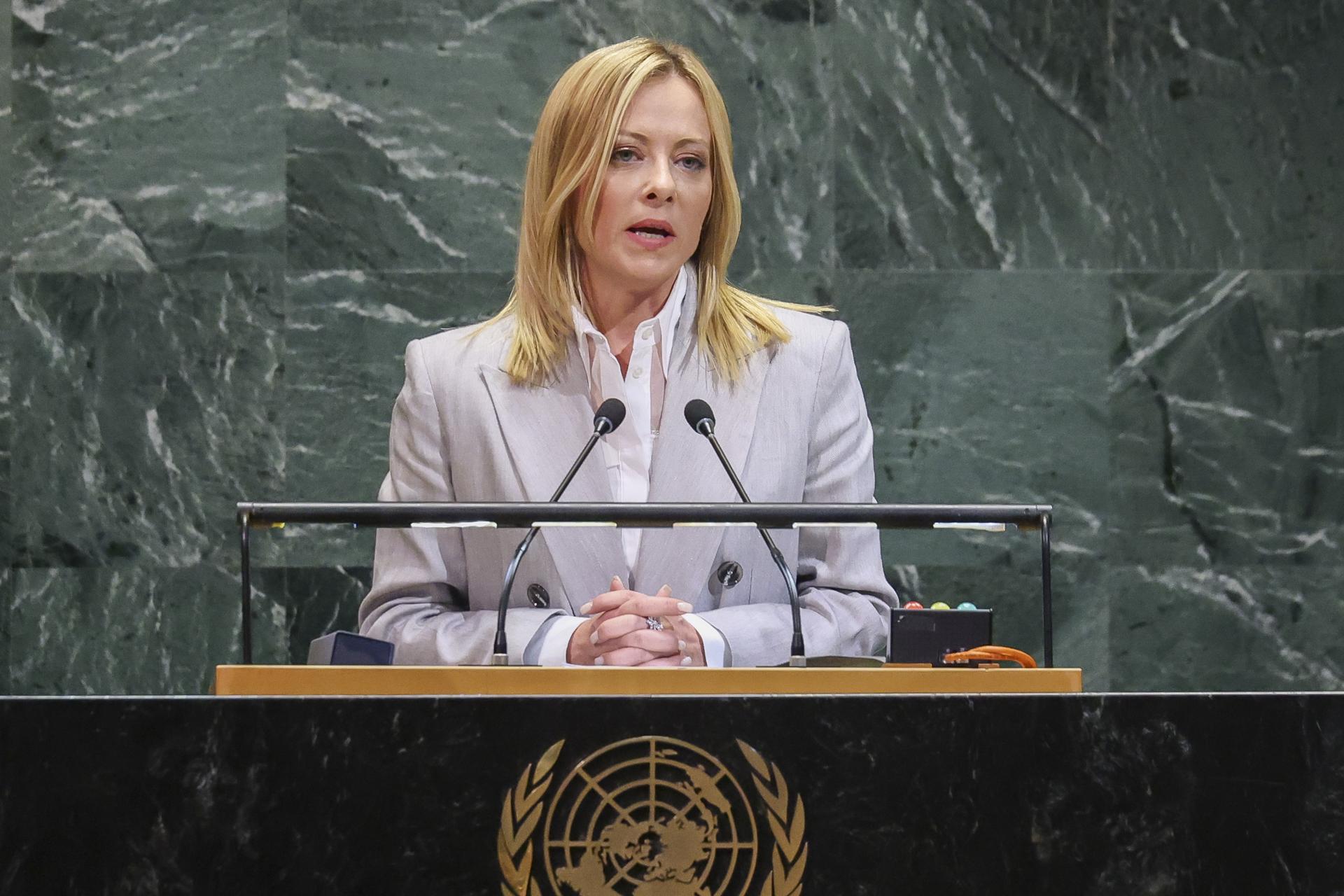 NEW YORK (United States), 24/09/2025.- Italian Prime Minister Giorgia Meloni speaks during the General Debate of the 80th session of the United Nations General Assembly (UNGA) at the United Nations headquarters in New York, USA, 24 September 2025. (Nueva York) EFE/EPA/SARAH YENESEL
