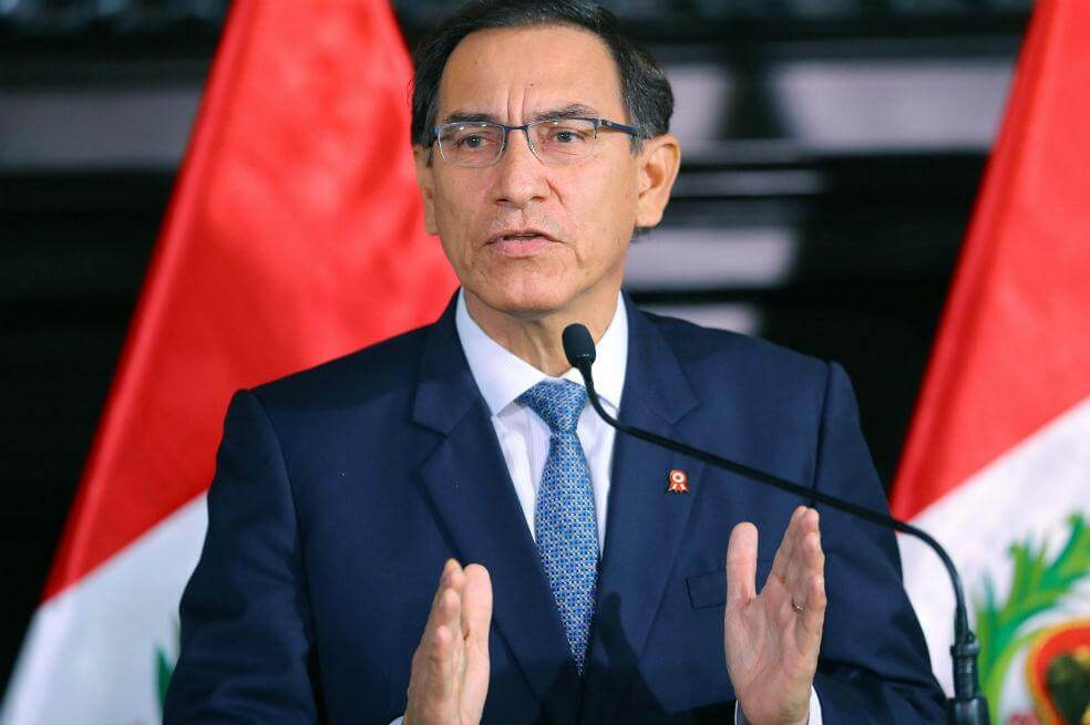 Presidente de Perú disolvió el Congreso y llama a elecciones parlamentarias