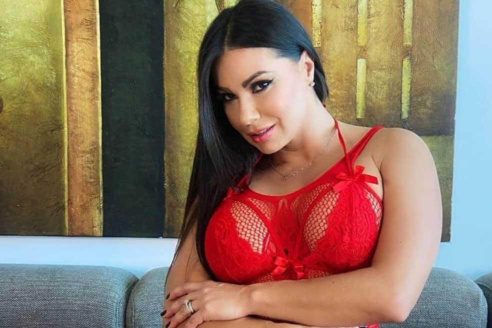 Esperanza Gómez vende dos réplicas de sus partes íntimas ¿cuánto cuestan?