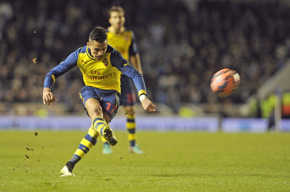 Arsenal no da pie a la sorpresa y avanza a octavos de la Copa