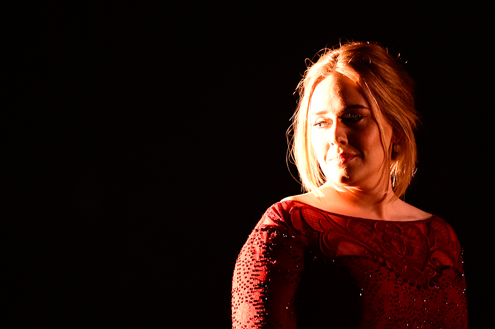 Adele lloró todo un día tras el ‘desastre’ de los Grammy