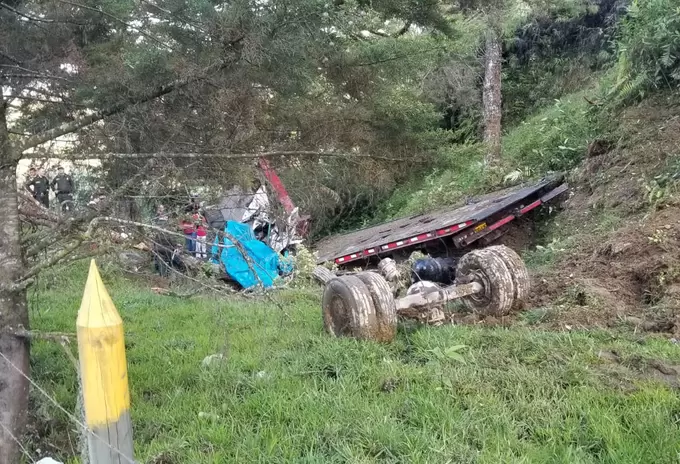 La carrocería del vehículo accidentado.