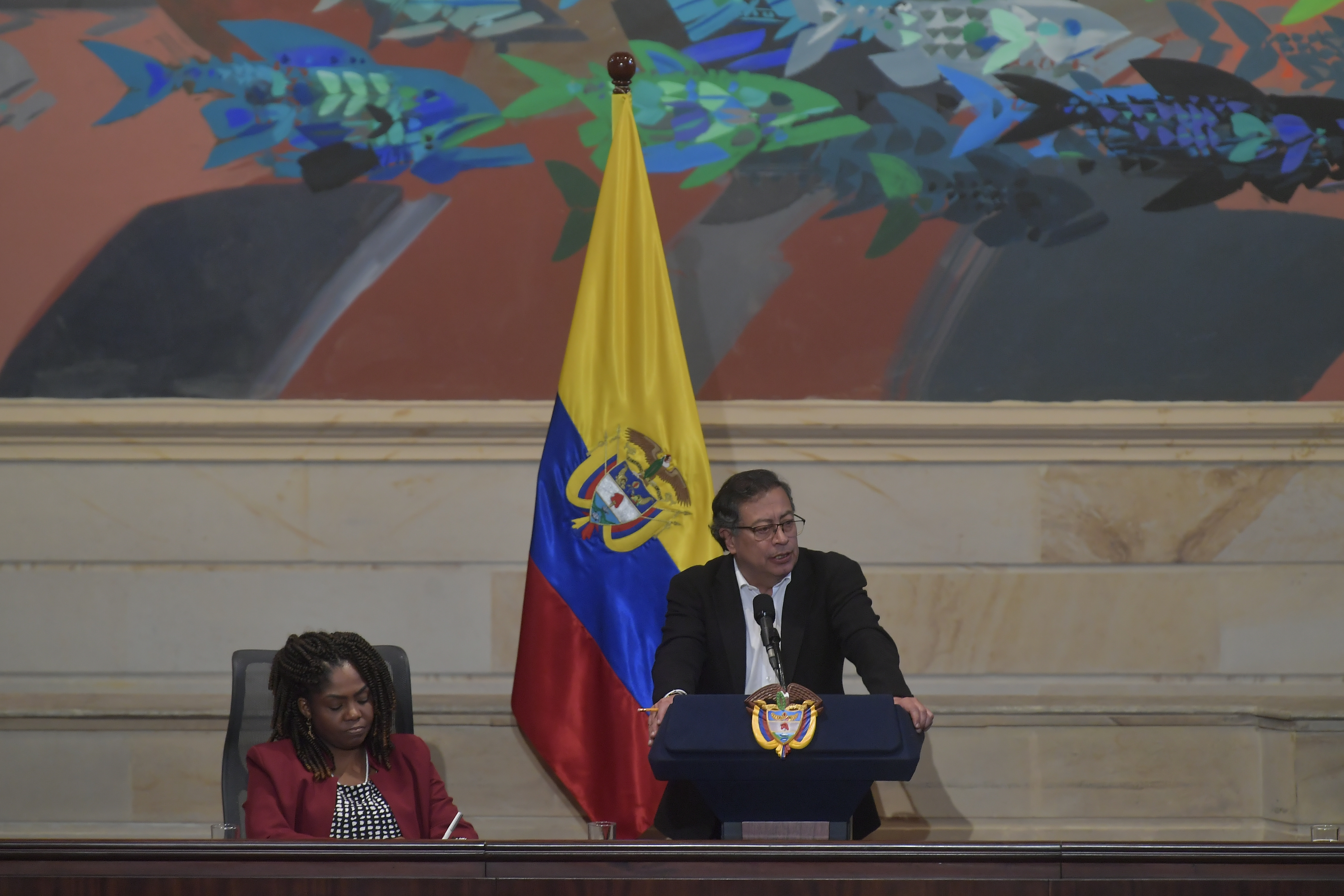 Avances legislativos atenúan ruido sobre “golpe blando” de Petro pero aún enfrenta barreras