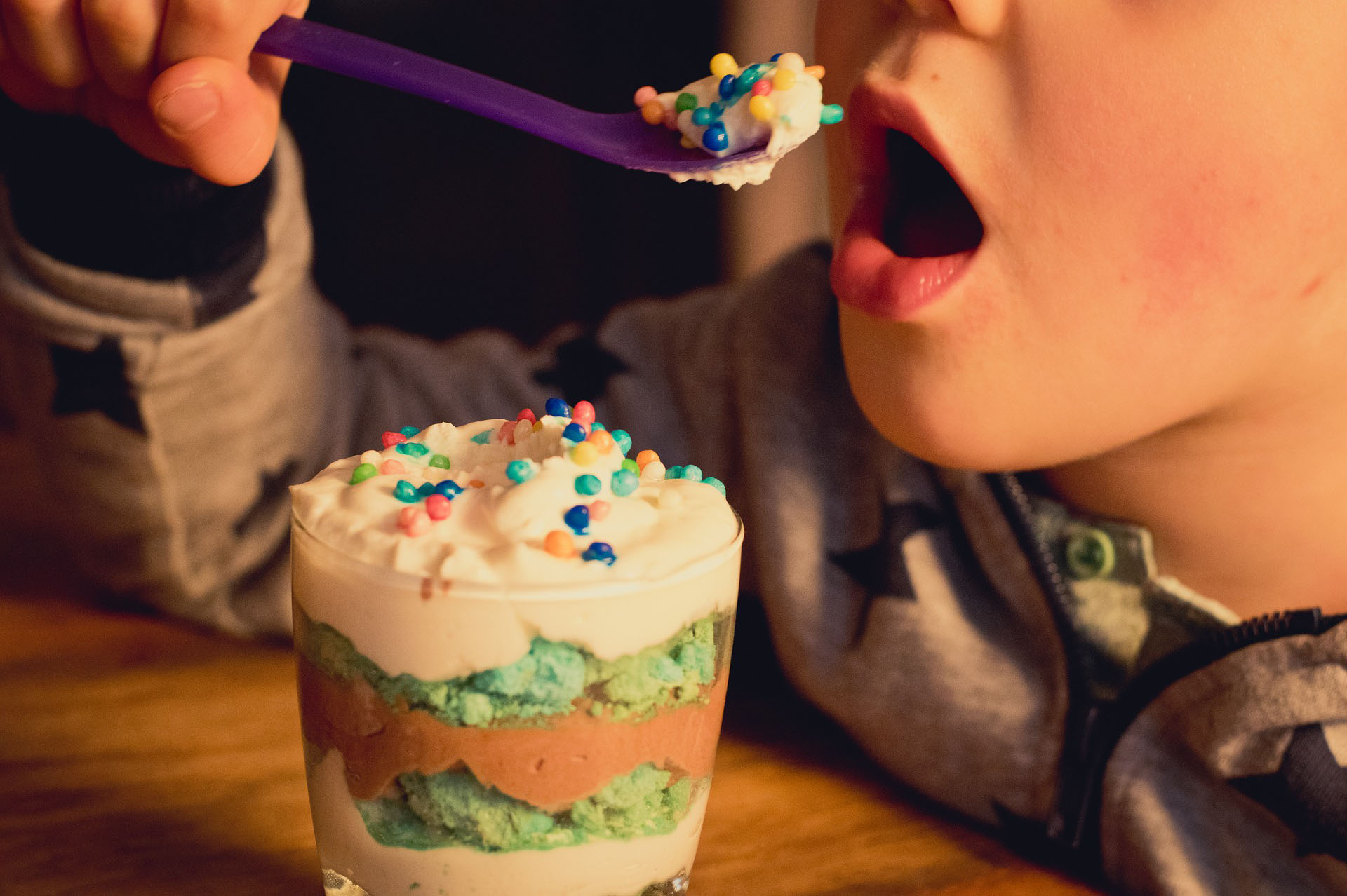 Alimentos para los niños en casa.