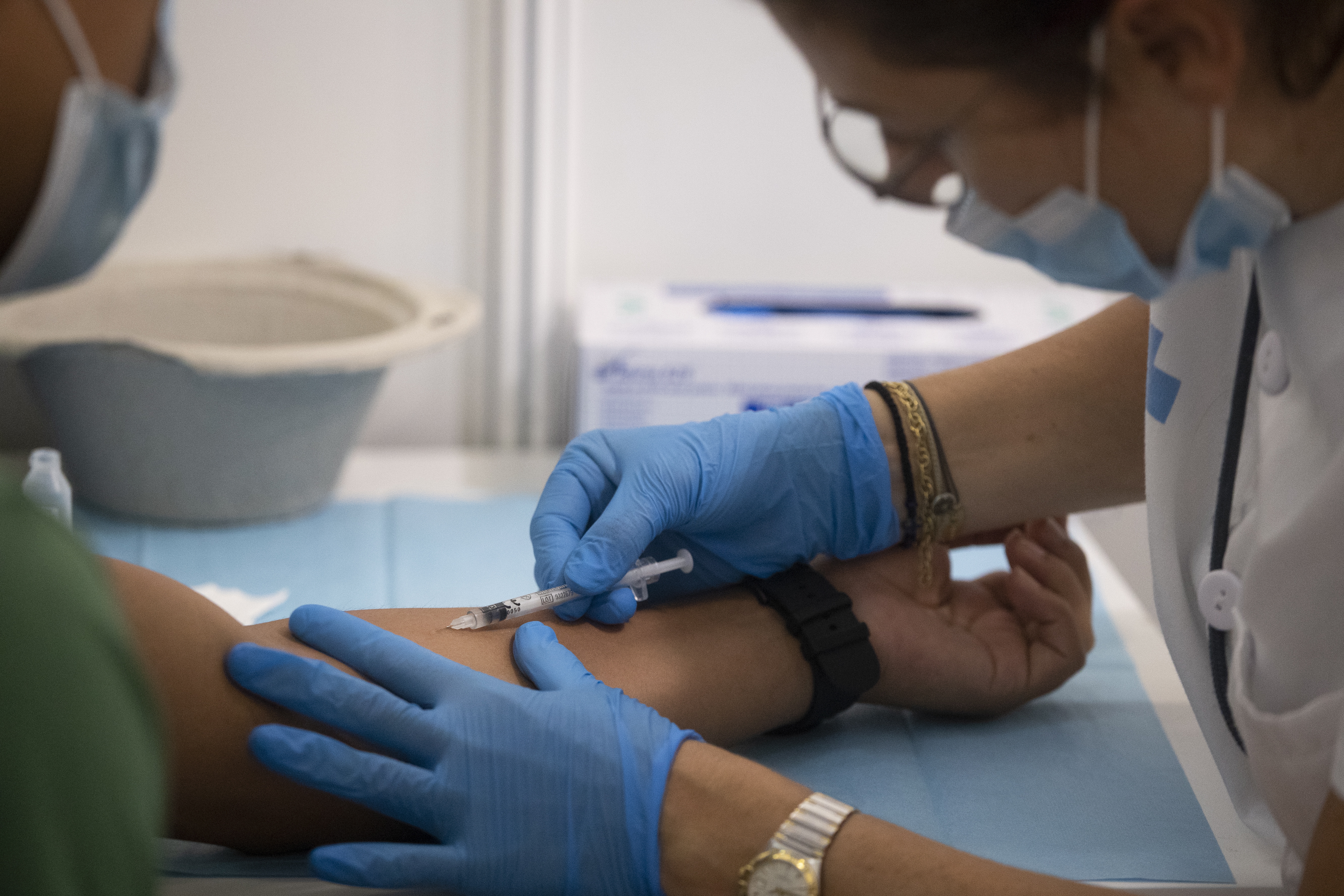 Los detalles de LC16m8, la vacuna japonesa que donarán a Colombia