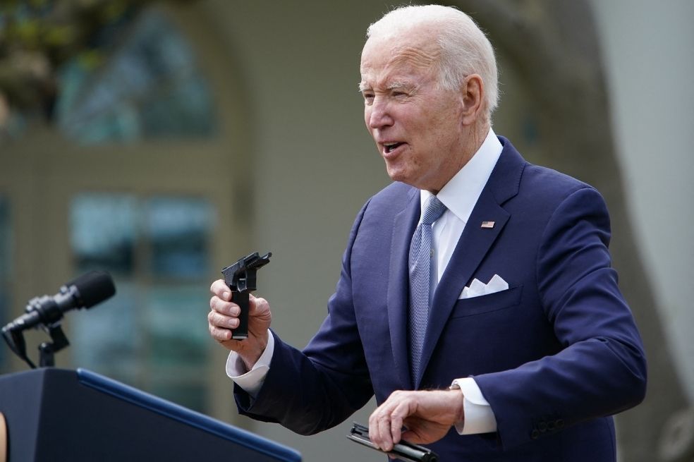 ¿Qué son las “armas fantasma” y por qué Biden tomó medidas contra ellas?