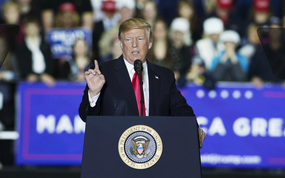 Los chistes por los que Trump terminó una tradición de 97 años