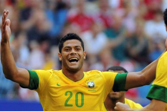 Brasil viajó sin suplentes para Hulk y Adriano