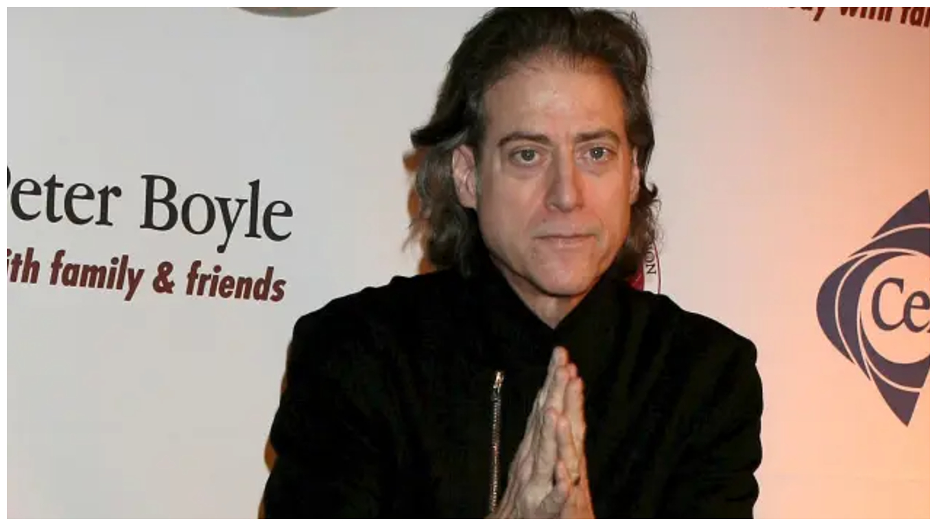 El cómico Richard Lewis, estrella de ‘Curb Your Enthusiasm’, fallece a los 76 años