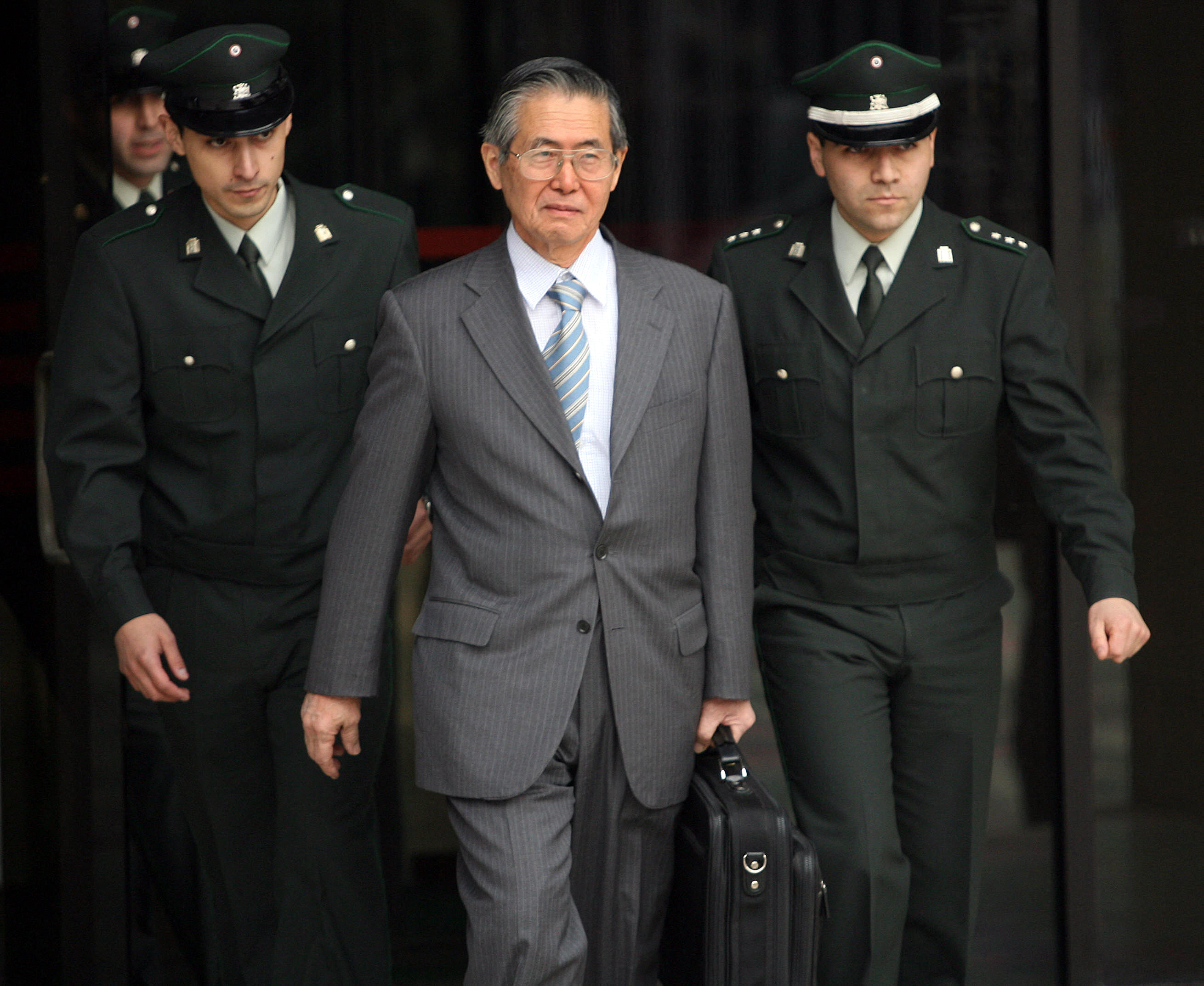 El día que Fujimori quiso engañar a Chile para eludir la Justicia, pero falló