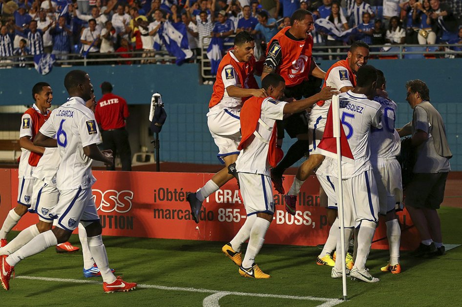 Honduras ganó y avanzó a cuartos de final en la Copa Oro