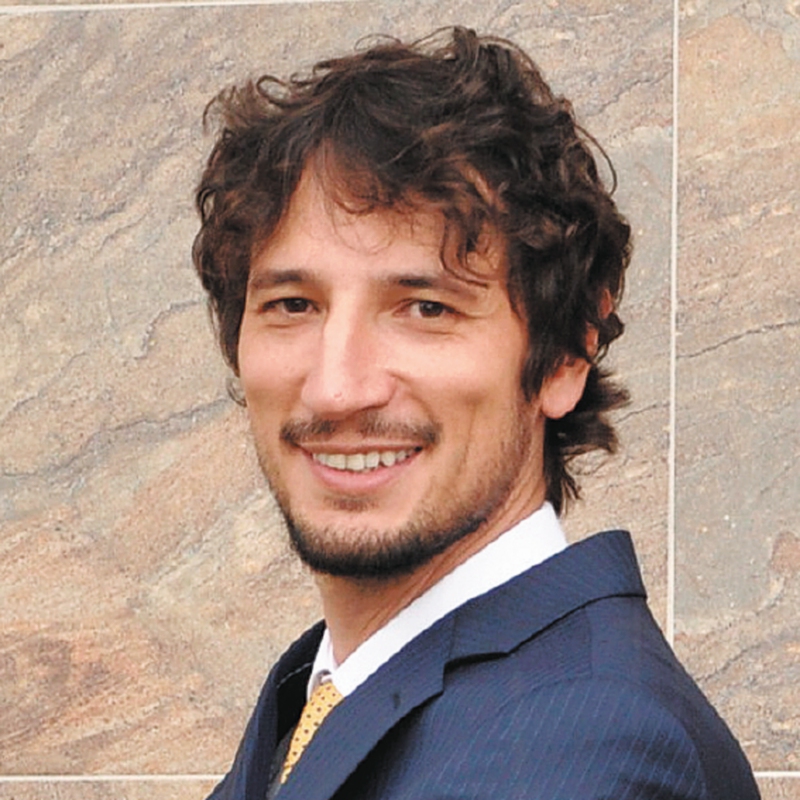 Patrick Antolin Tobos estudió física y matemáticas en la U. de Los Andes. 