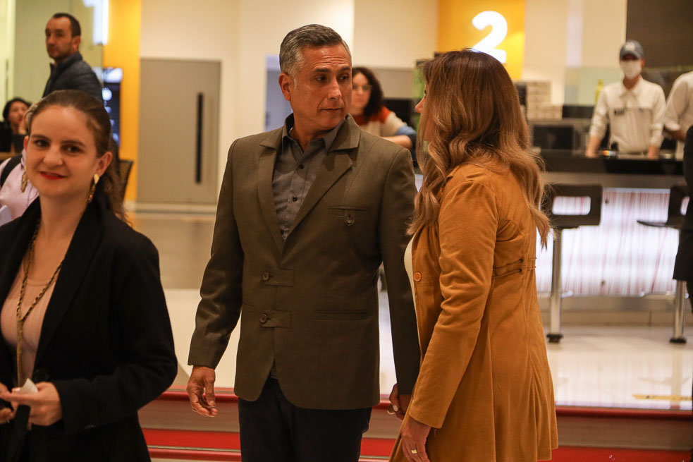 ‘El capo’ enamorado: Paparazzi de Marlon Moreno con su pareja