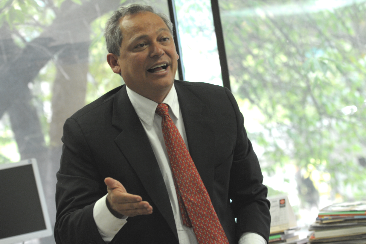 Conservadores respaldan decisión de Duque de pedir captura de jefes del Eln