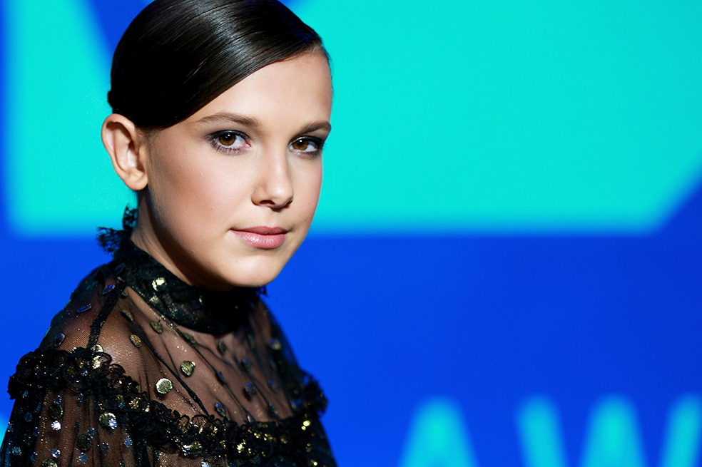 Millie Bobby Brown ha sido protagonista de campañas para las marcas Converse y Calvin Klein. / AFP