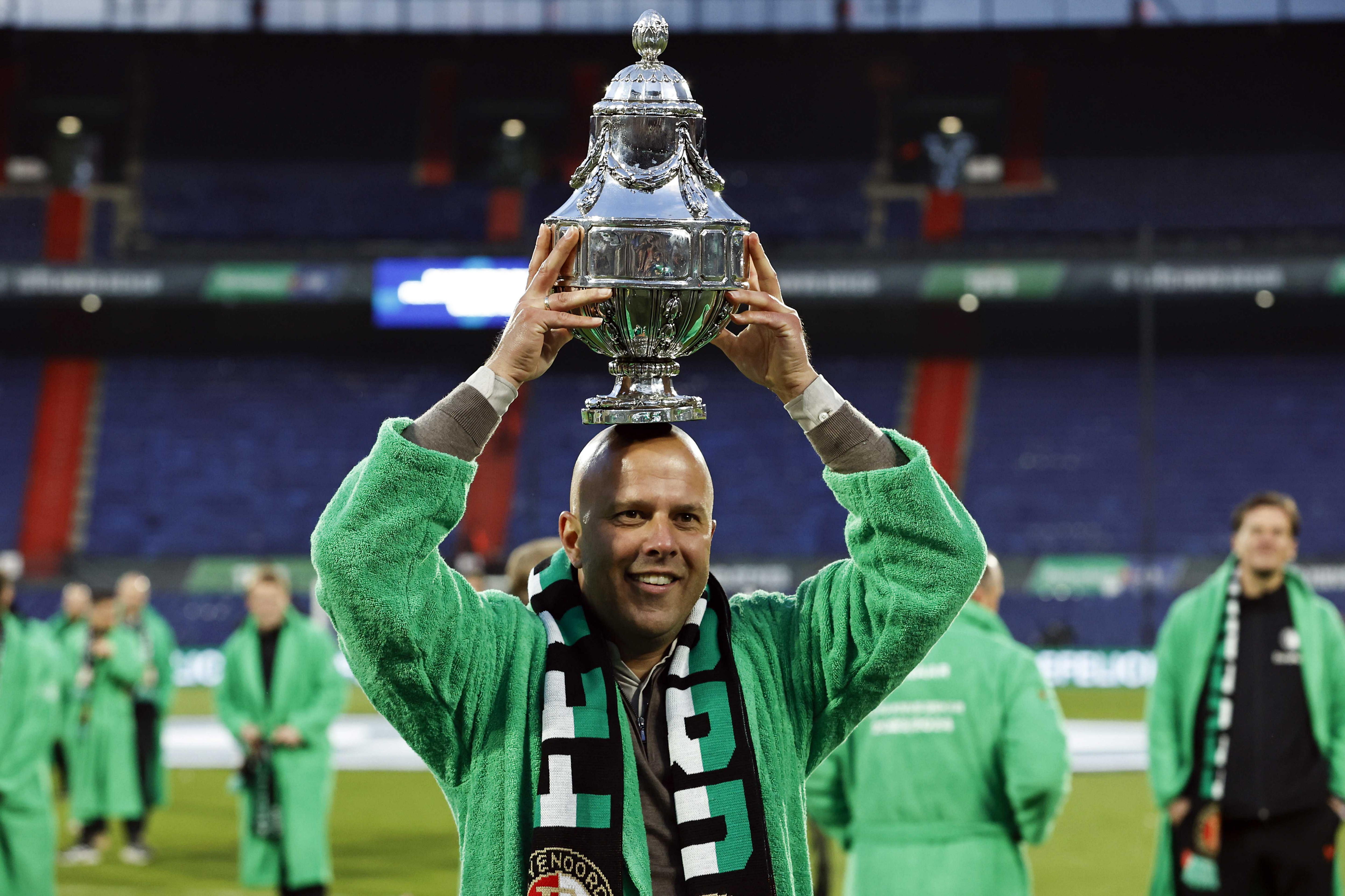 ¿Quién es Arne Slot, el nuevo técnico del Liverpool de Luis Díaz?