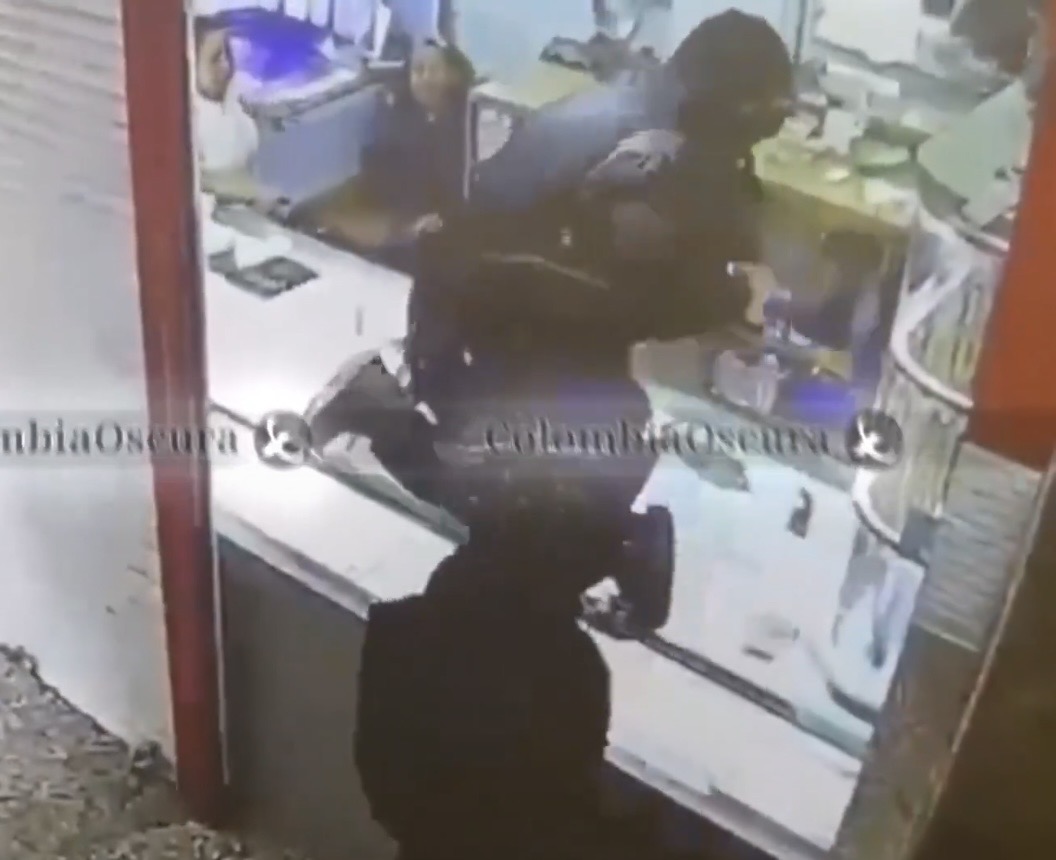 Atraco en San Andresito: encapuchados armados asaltaron joyería a plena luz del día