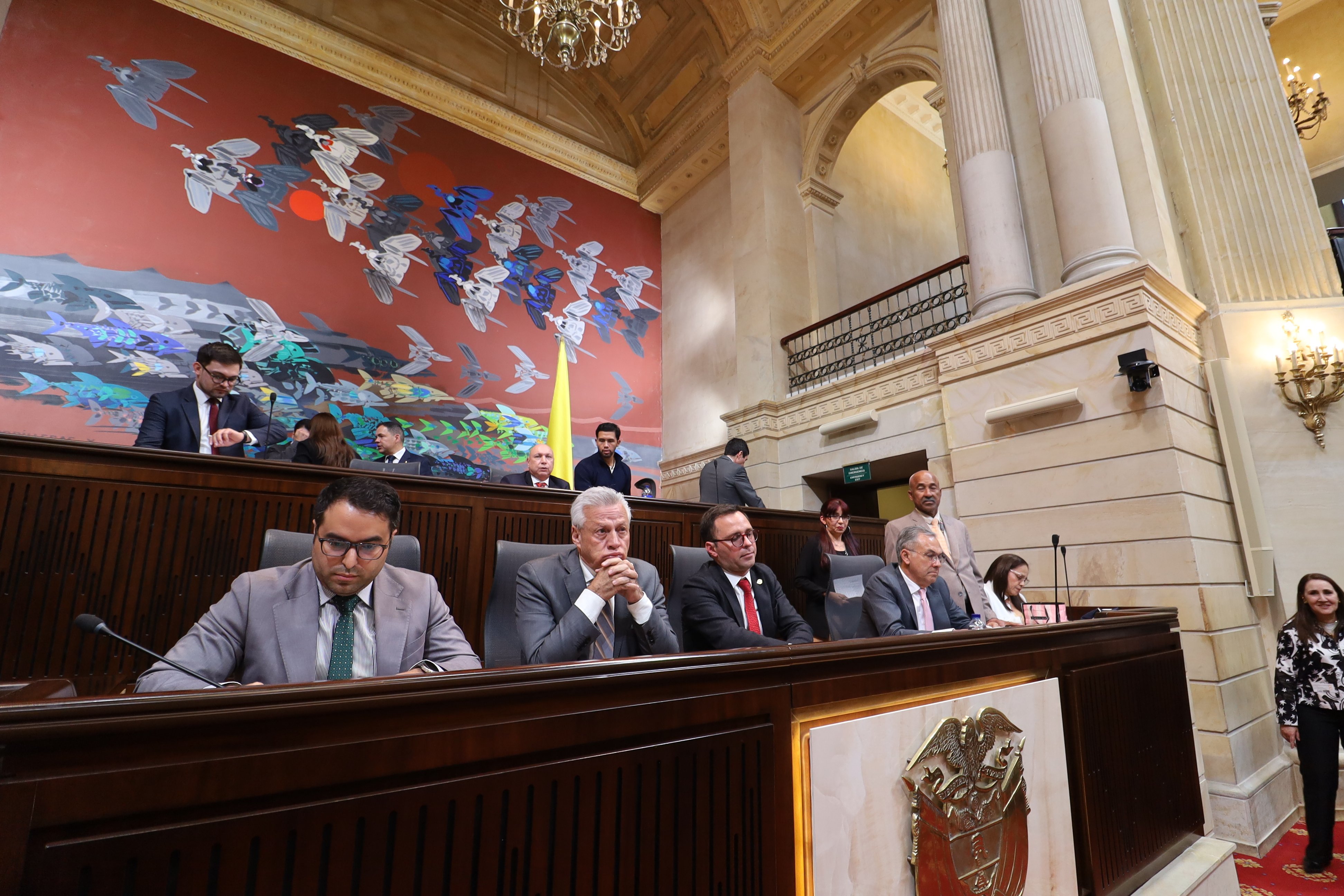 Comisiones económicas no debatieron el presupuesto por ausencia de ministros