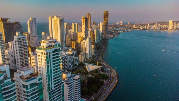 Diversas entidades bancarias colombianas también estarán presentes con planes de financiación, beneficios exclusivos y tasas preferenciales para los asistentes.