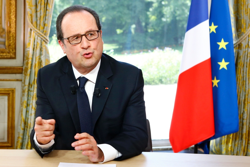El presidente francés, François Hollande, reactivó la cúpula de crisis.  /AFP