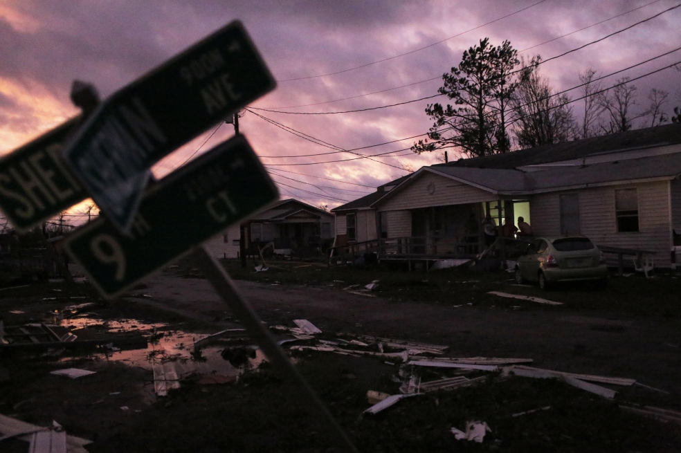 Huracán Michael deja un muerto y escenas de devastación en Florida